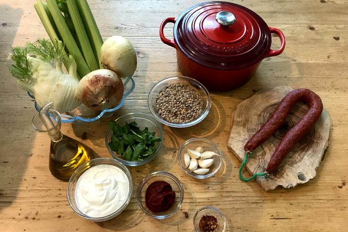 INGREDIENTES ESTOFADO DE LENTEJAS Y SALCHICHAS